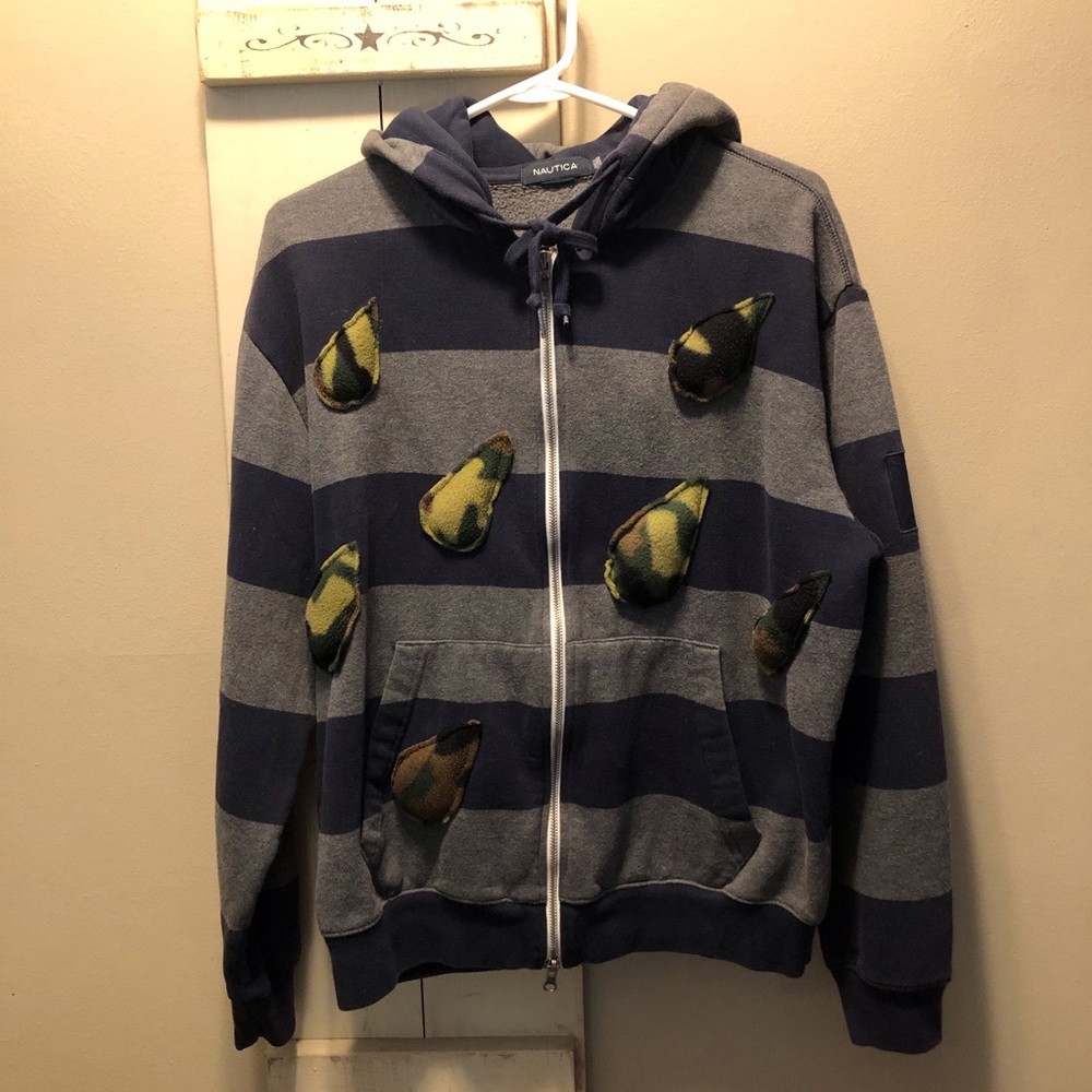 Upcycled Vintage Nautica Men's Blue Striped Full Zip-Up Hoodie Medium